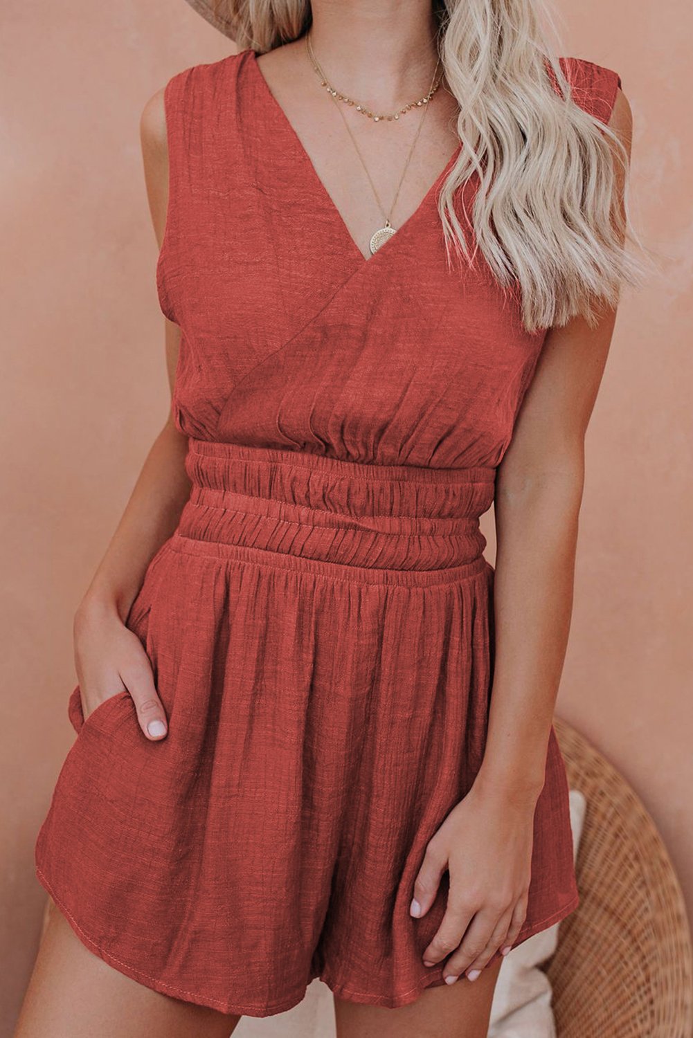 Chic Red Sleeveless V-Neck Romper